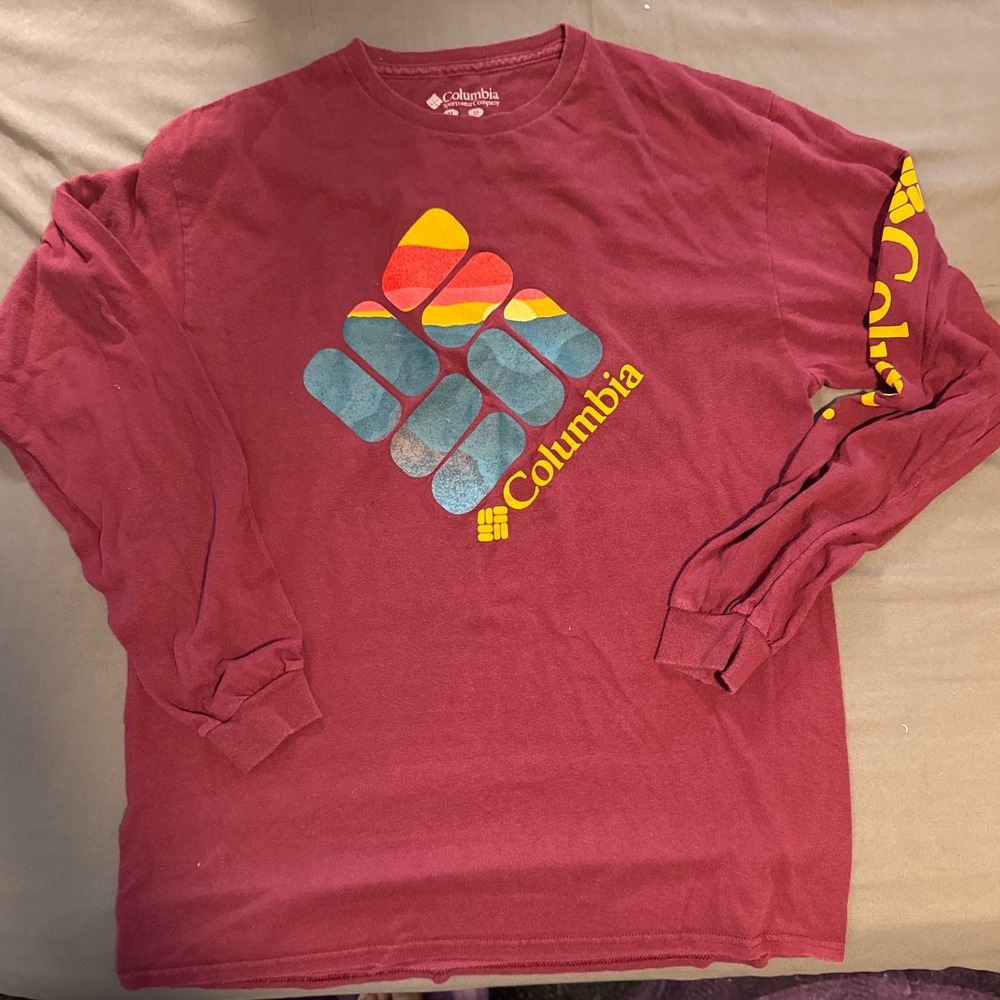 Columbia Long Sleeve Shirt Mens M Graphic Tee Maroon EUC